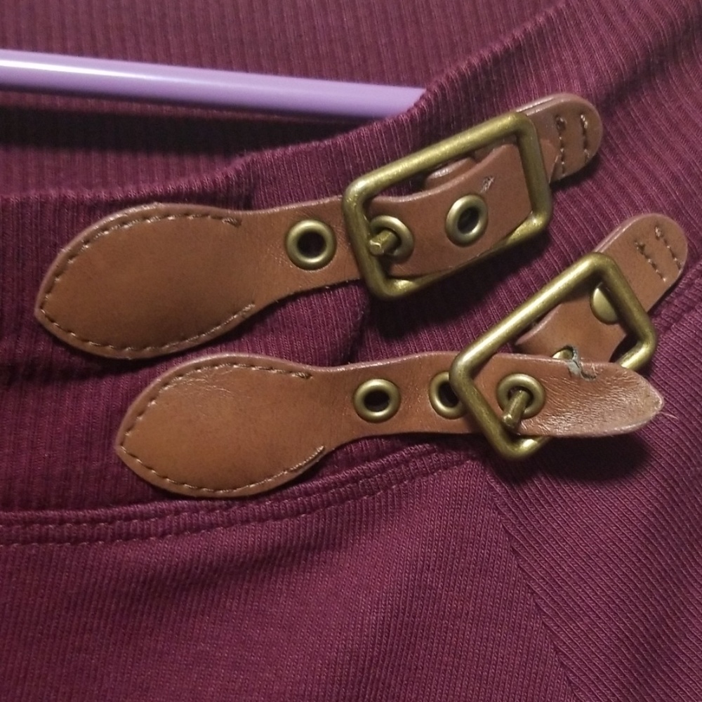 Sweater - Picture 6 of 6